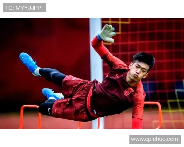 全球顶尖足球男球星风采大揭秘：从天赋到成就的传奇之路