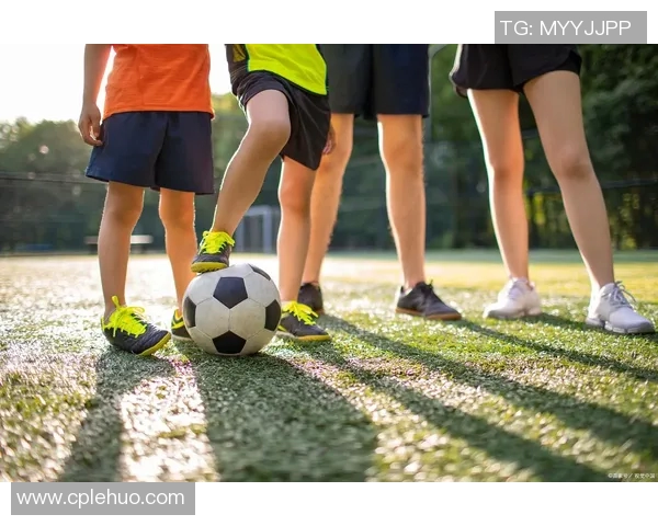 足球天才呵呵：从街头小球员到全球瞩目超级巨星的传奇之路